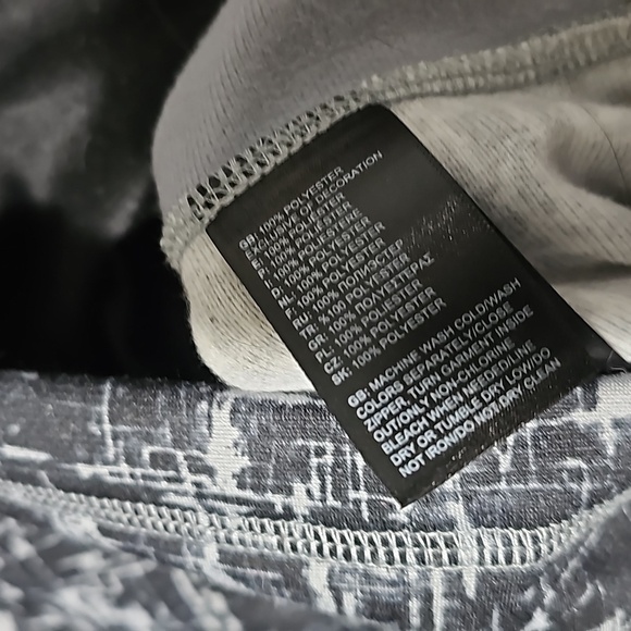 The North Face Graphic Design Zip Jacket Size Large - Picture 7 of 8